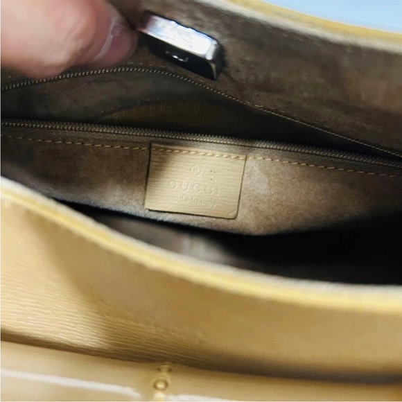 Gucci Yellow Leather Shoulder Bag - Picture 12 of 15